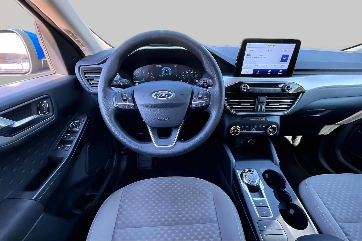 Used 2020 Velocity Blue Metallic Ford SE image 6