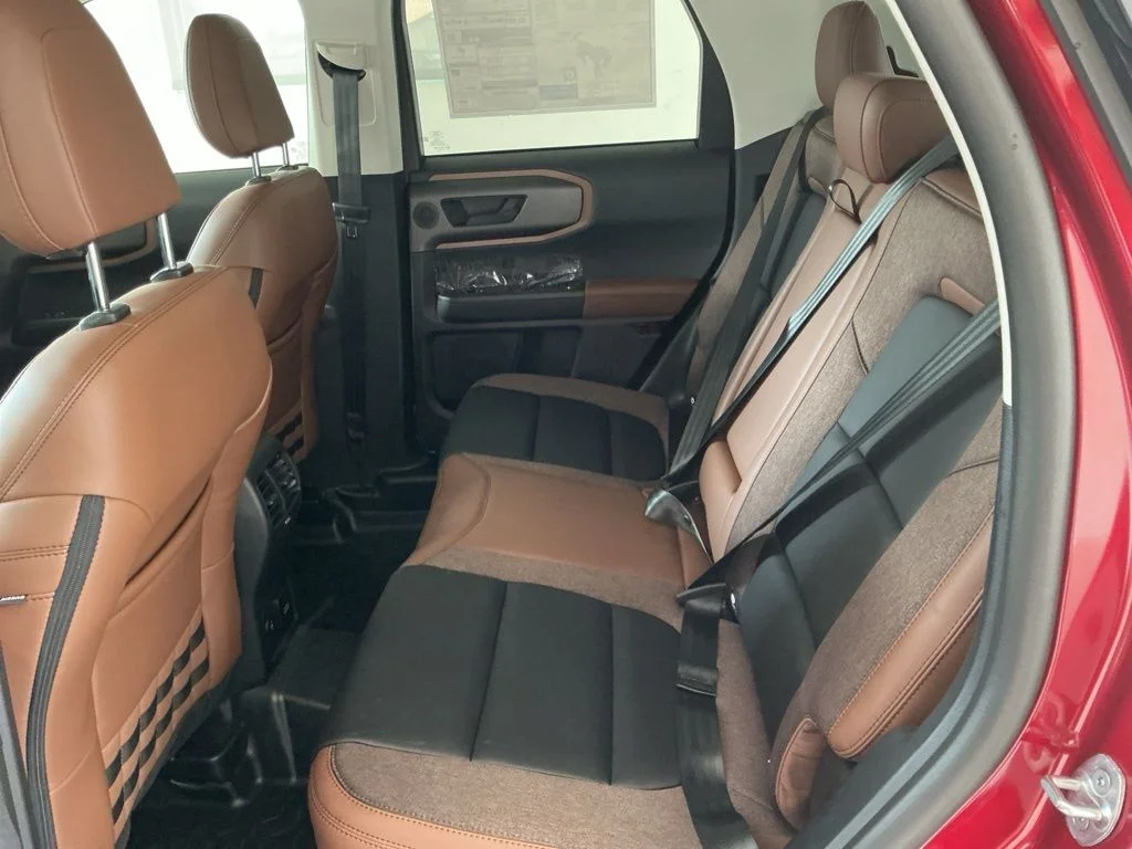 New 2026 Ruby Red Metallic Tinted Clearcoat Ford Outer Banks® image 18