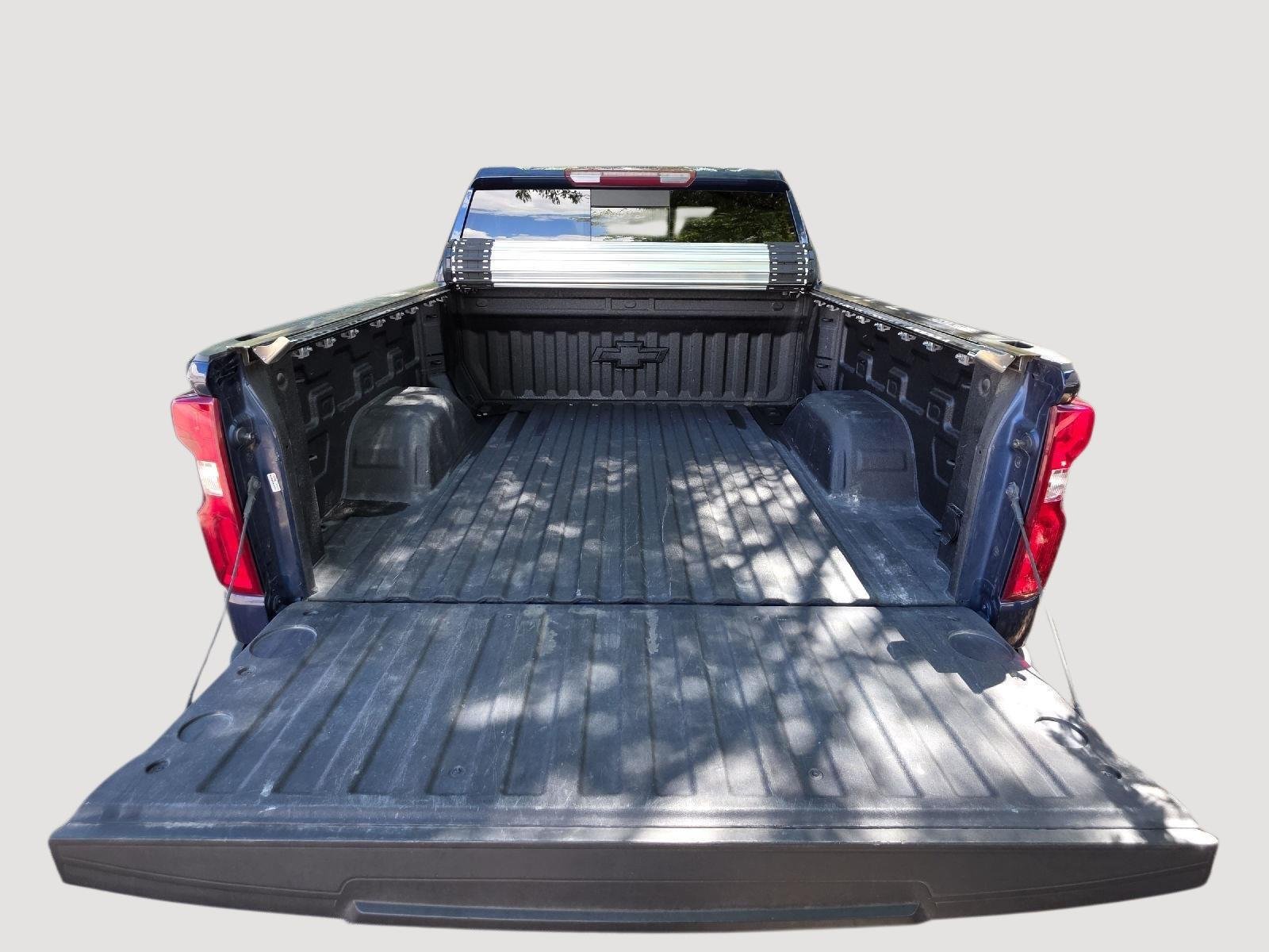 Used 2023 Northsky Blue Metallic Chevrolet RST image 25
