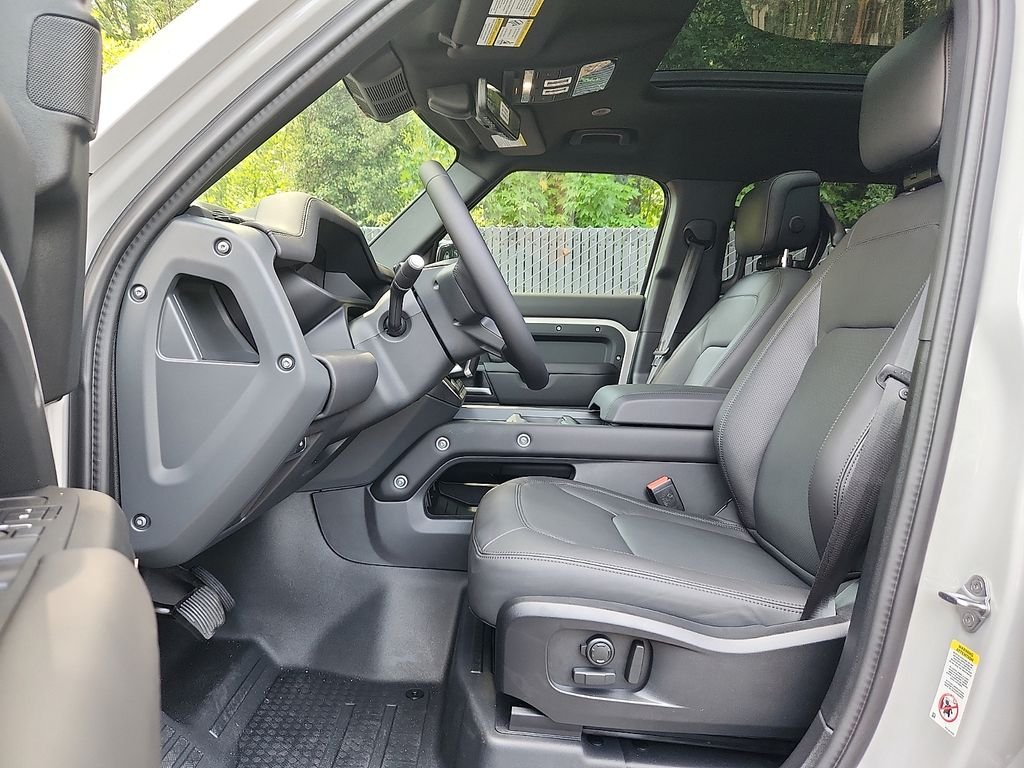 New 2026 Borasco Grey Land Rover S image 6