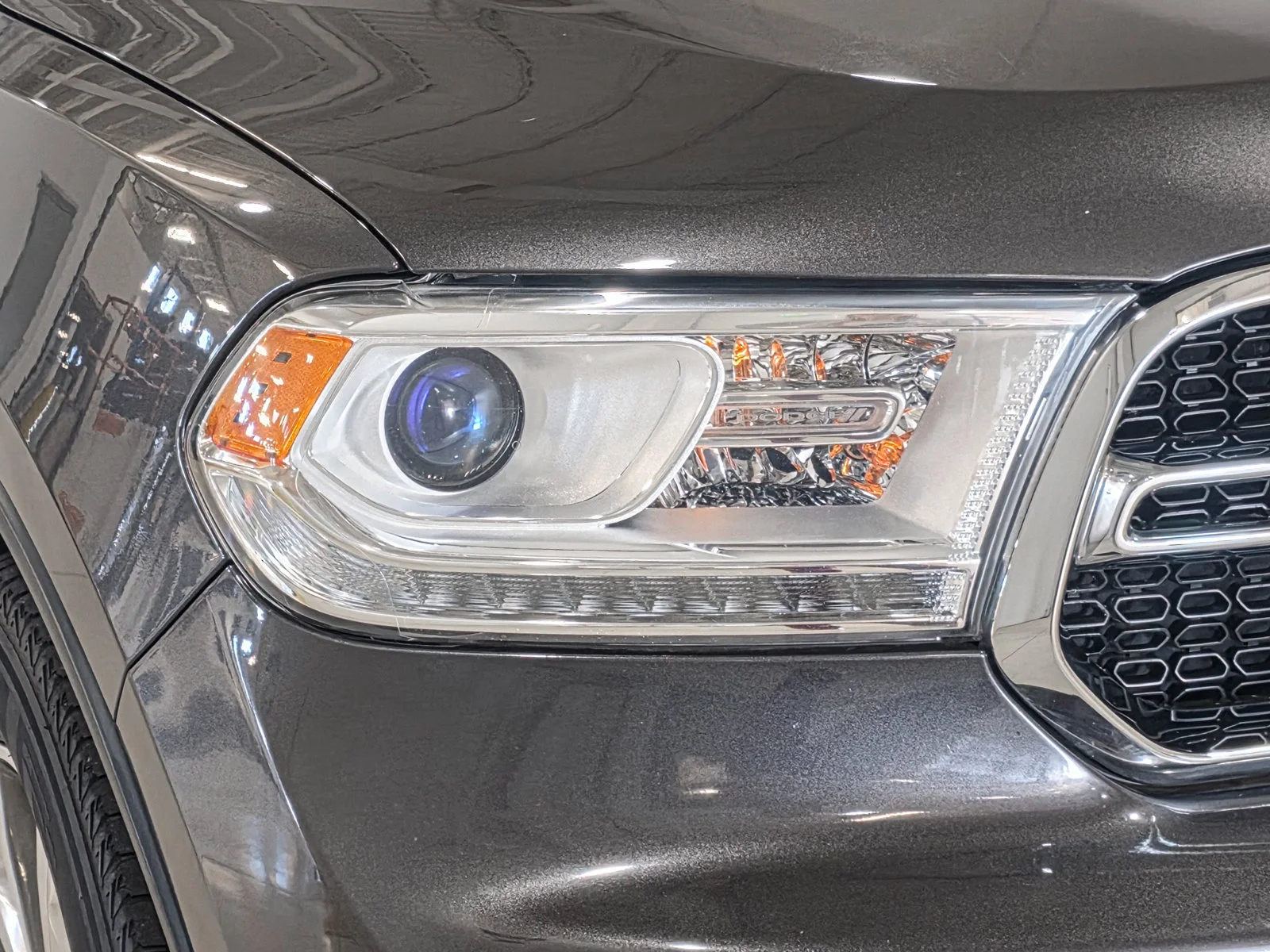 Used 2015 Gray Dodge Limited image 14