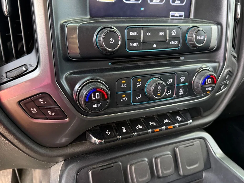 Used 2018 Blue Chevrolet LTZ image 24
