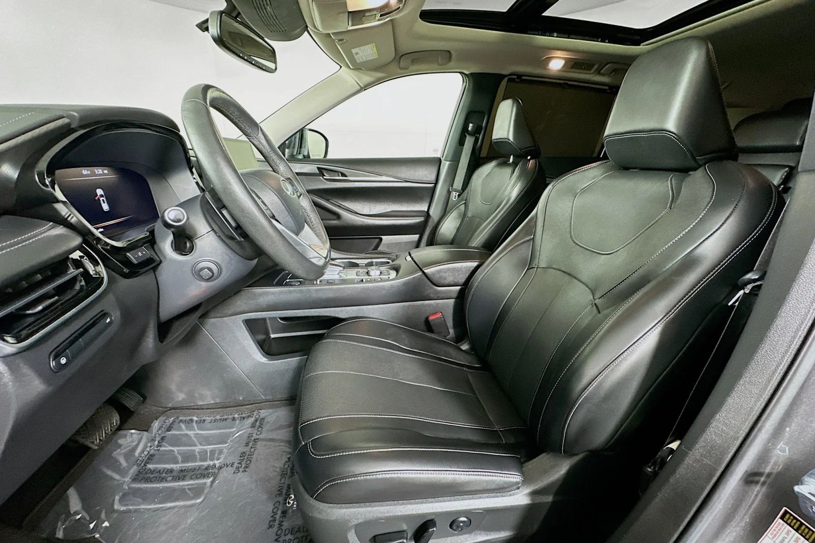 Used 2022 Graphite Shadow INFINITI LUXE image 19