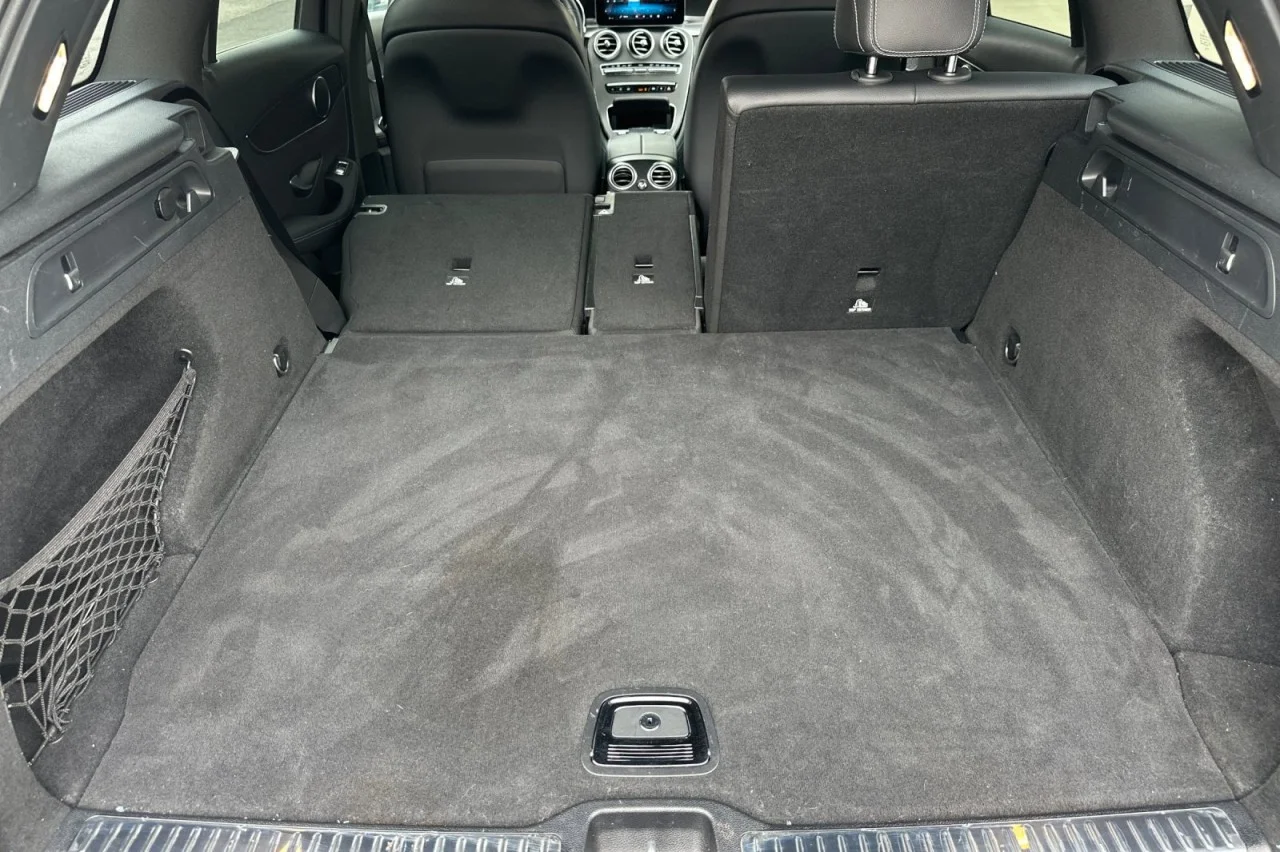Used 2022 Mojave Silver Metallic Mercedes-Benz GLC 300 image 14