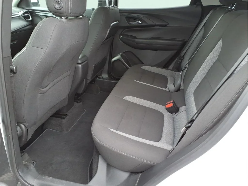 Used 2024 White Chevrolet LT image 17
