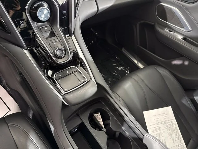 Used 2023  Acura Base image 21