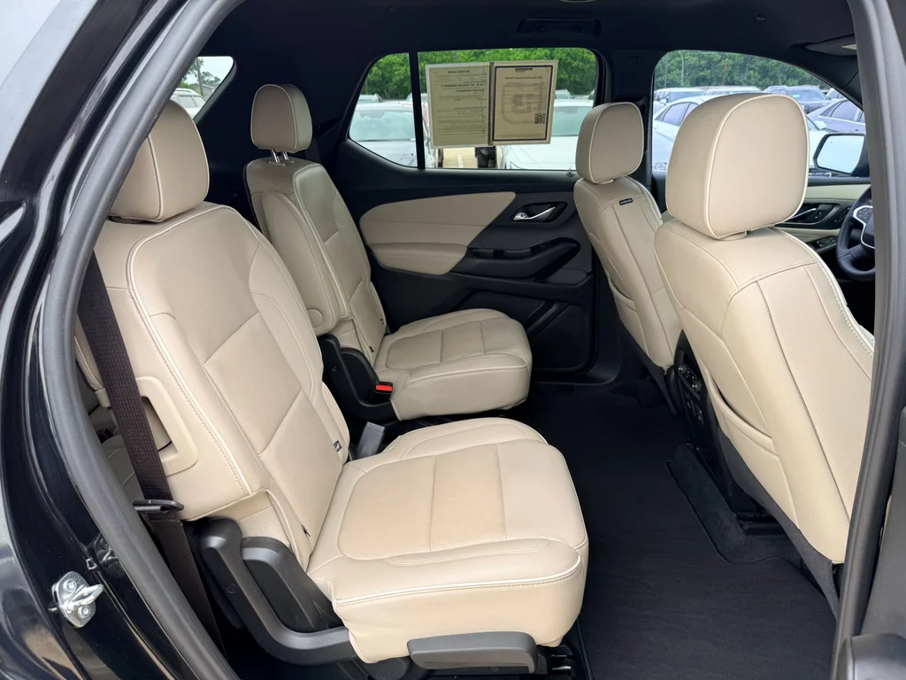 Used 2023 Mosaic Black Metallic Chevrolet Premier image 28