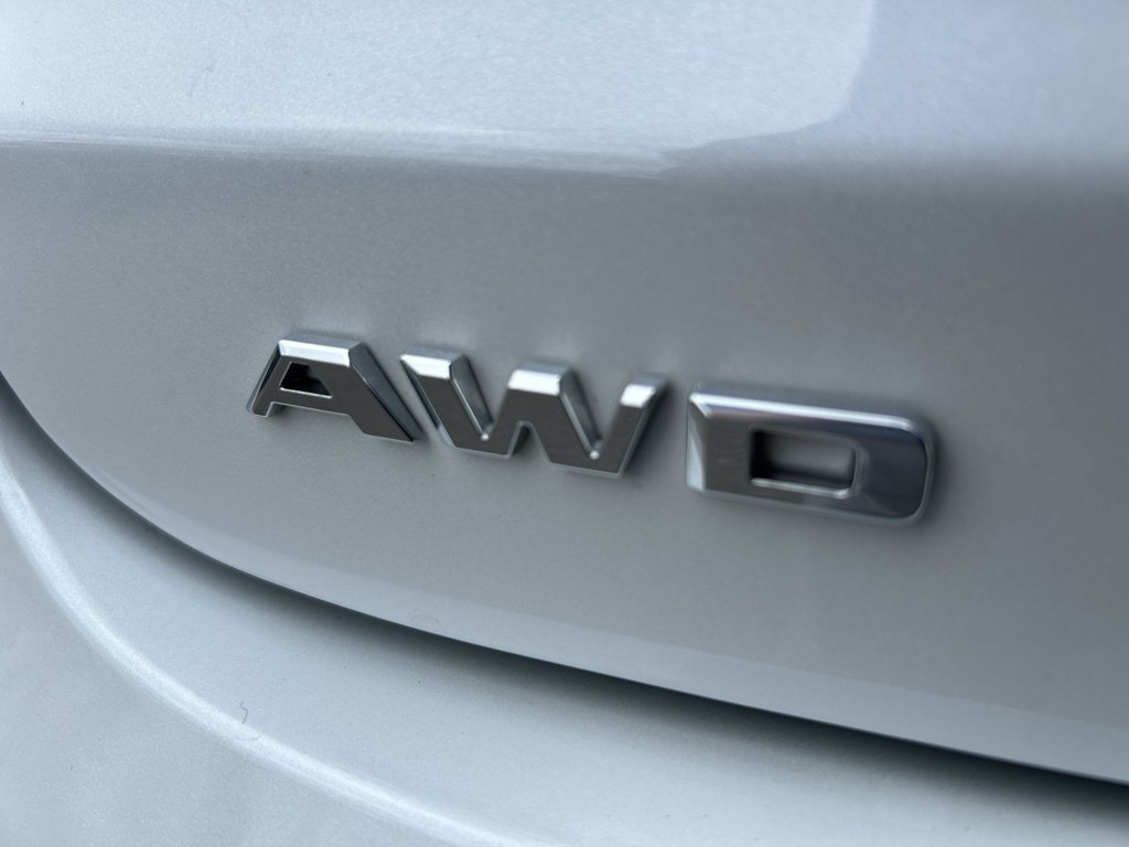 Used 2023 Crystal White Tricoat Cadillac AWD Sport image 8