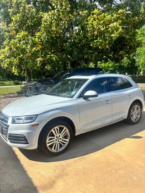 2019 Audi Q5 2.0T quattro S tronic Premium Plus's photo