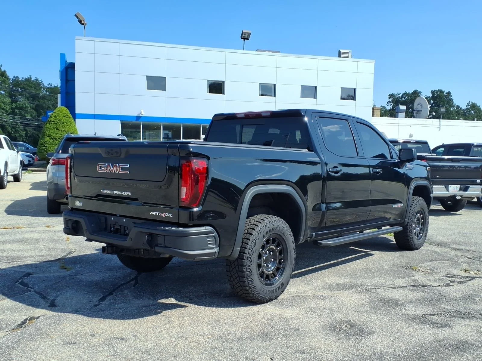 Used 2026 Onyx Black GMC AT4X image 4