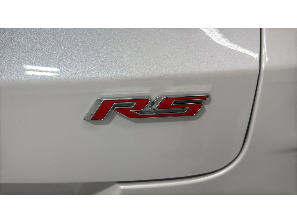 New 2026 Iridescent Pearl Tricoat Chevrolet RS image 4