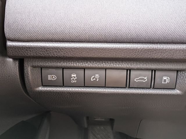 Used 2025 Silver Toyota LE image 23
