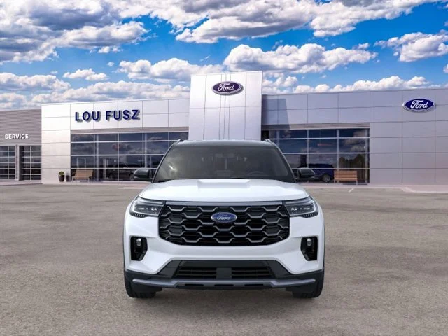 New 2026 Star White Metallic Tri-Coat Ford Platinum image 6