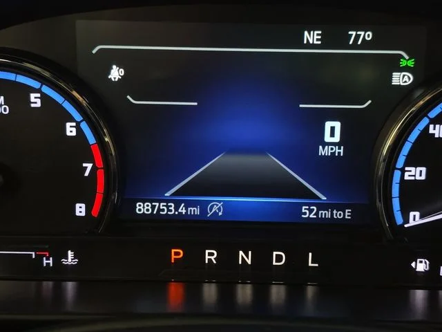 Used 2022 Gray Metallic Ford Outer Banks image 12