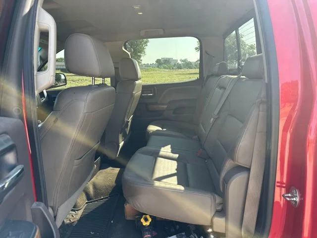 Used 2016 Red GMC SLT image 9