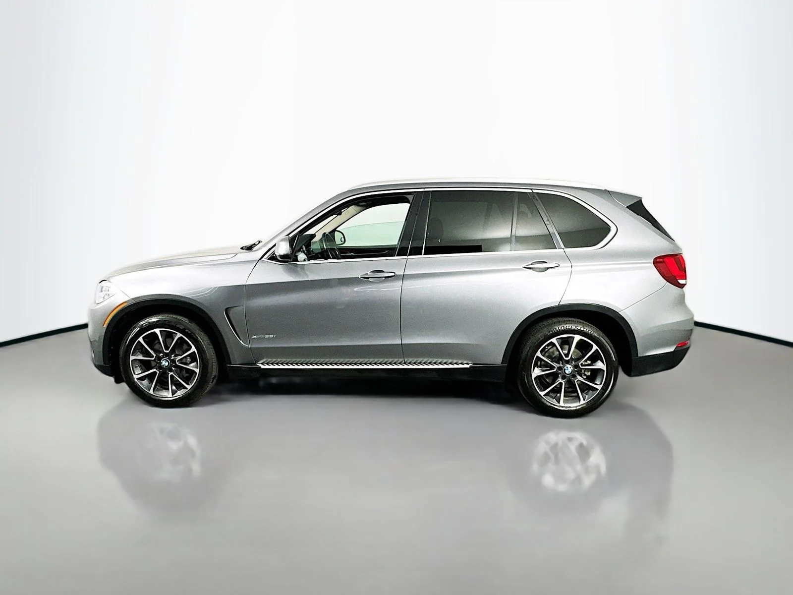 Used 2016 Gray BMW xDrive35i image 4