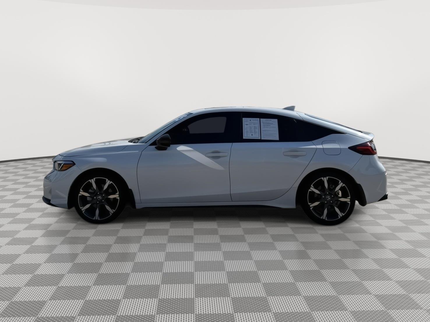 Used 2025 Platinum White Pearl Honda Sport Touring image 3