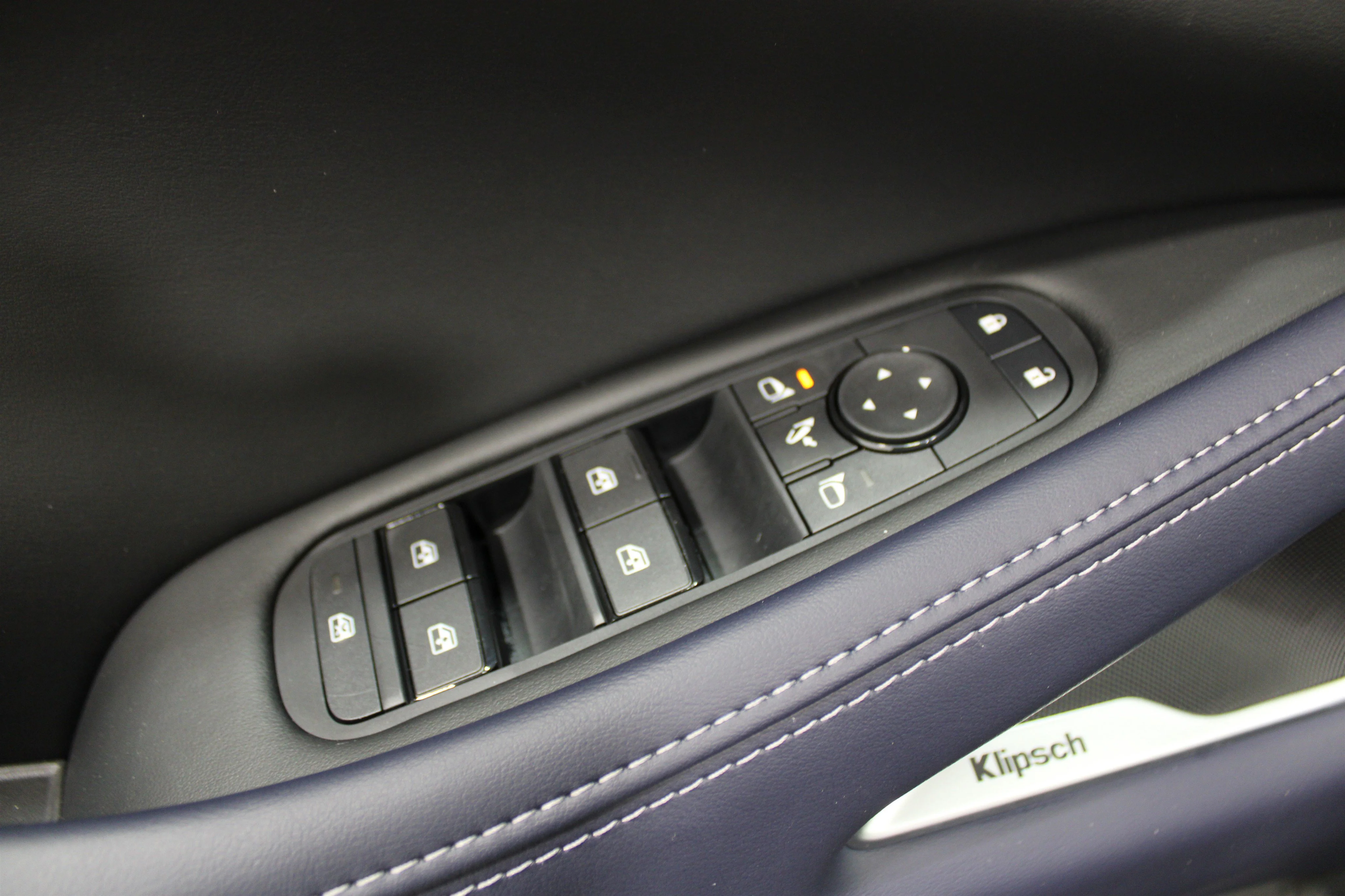 New 2027 MINERAL BLACK INFINITI Sport AWD image 7