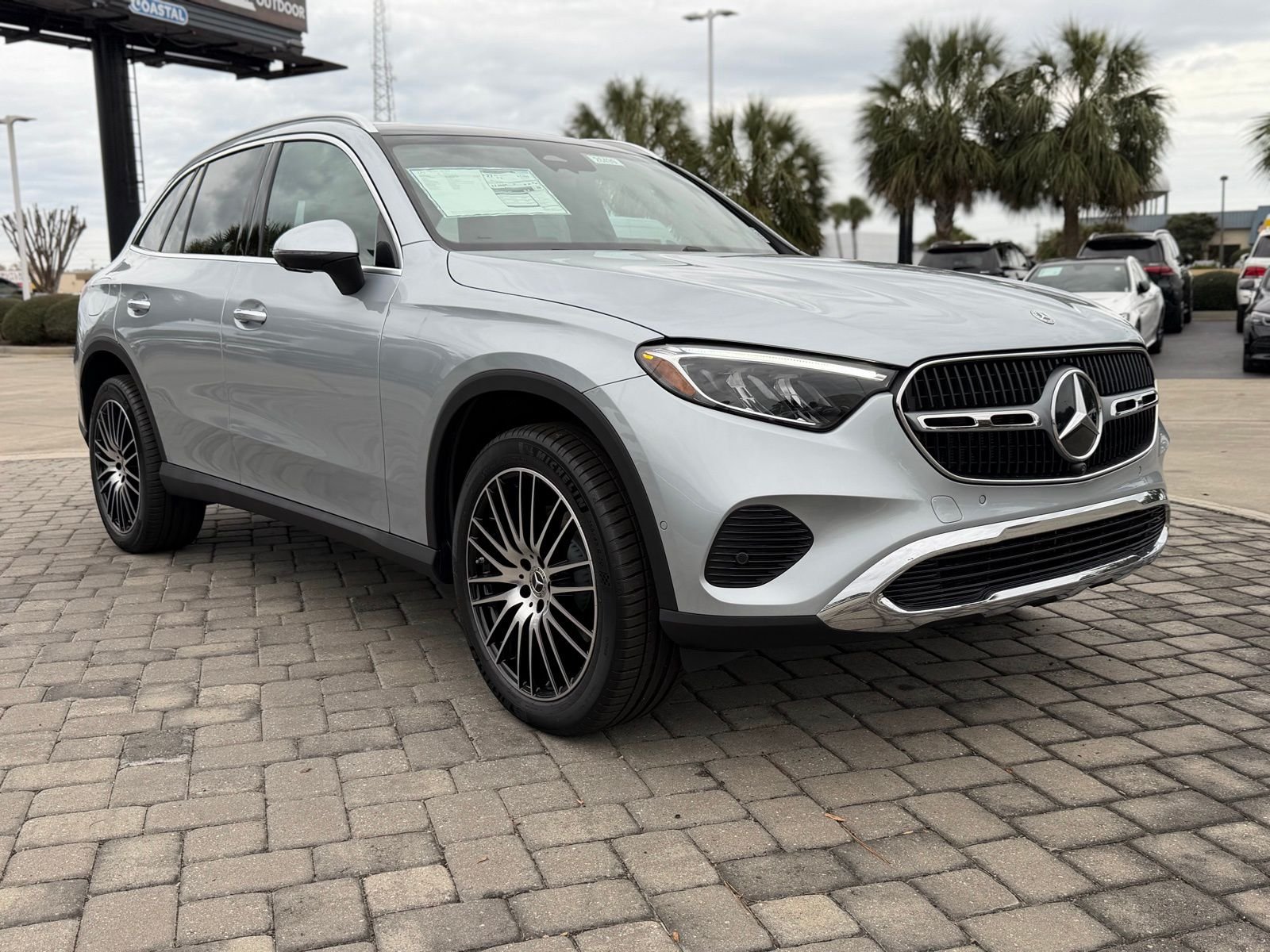 New 2026 Cirrus Silver Metallic Mercedes-Benz GLC 300 image 7
