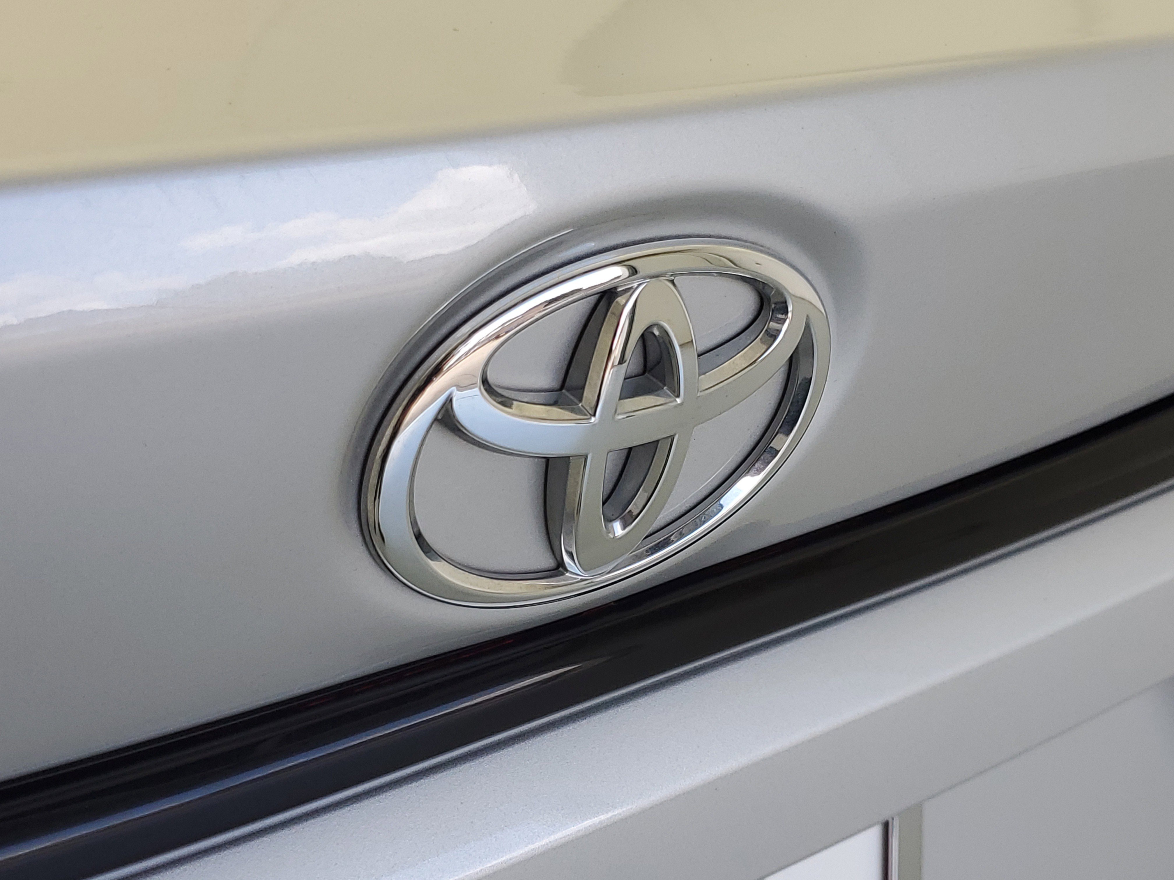 Used 2024 Classic Silver Metallic Toyota LE image 9