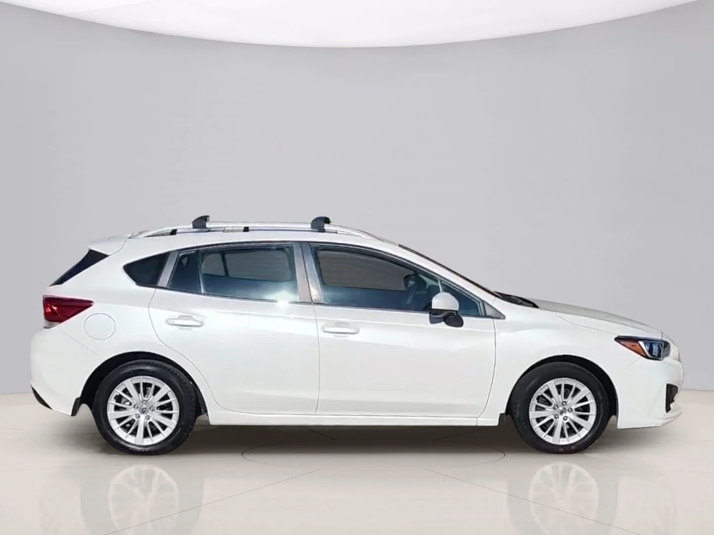 Used 2018 White Subaru PREMIUM image 6