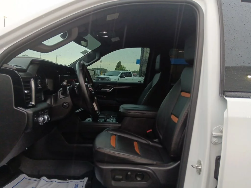 Used 2024 Summit White GMC AT4 image 27