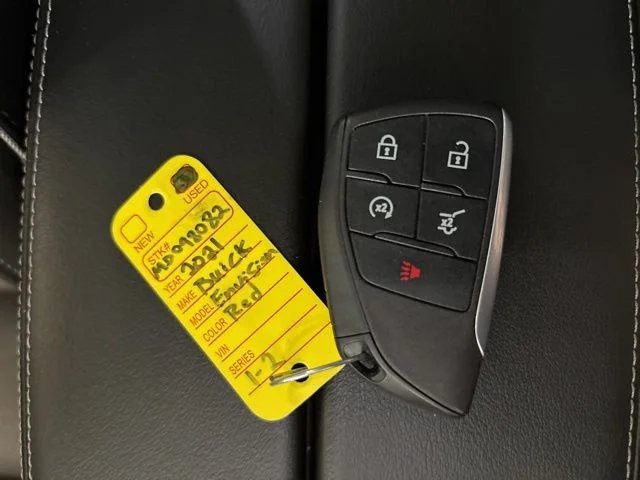 Used 2021 Red Buick Essence image 18