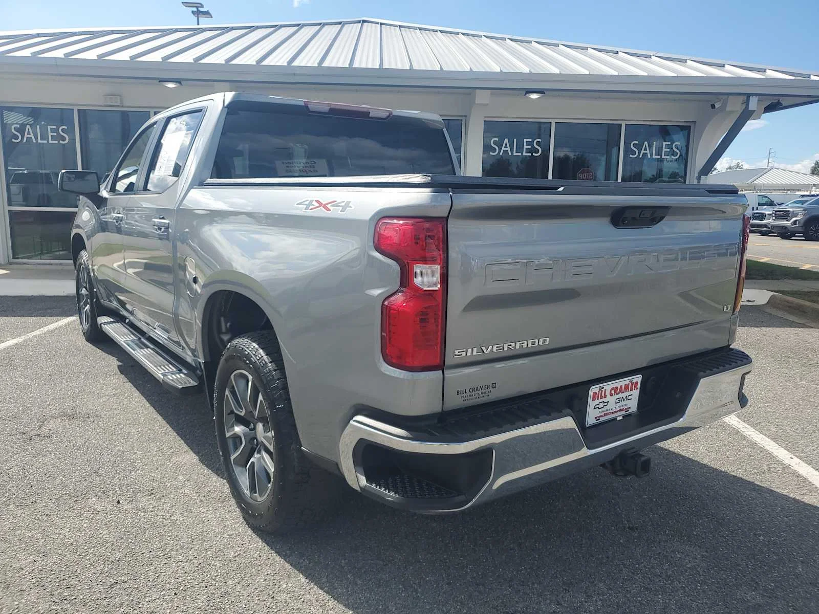 Used 2023 STERLING GRAY METALLIC Chevrolet LT image 3