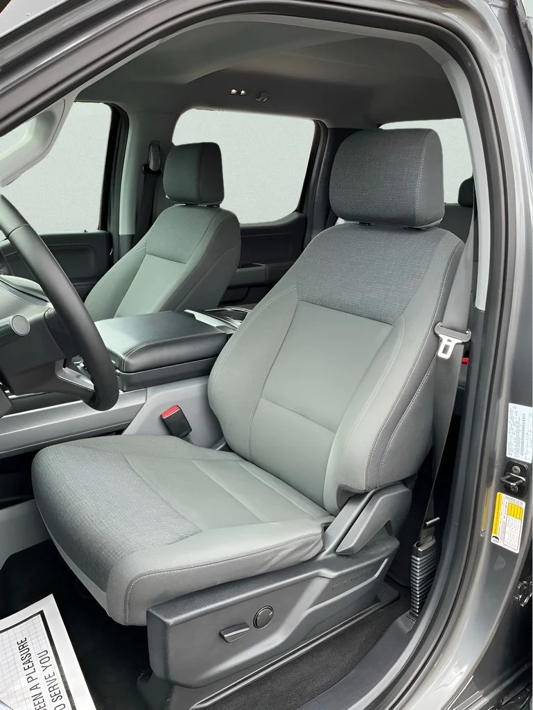 Used 2025 Gray Ford XLT image 17
