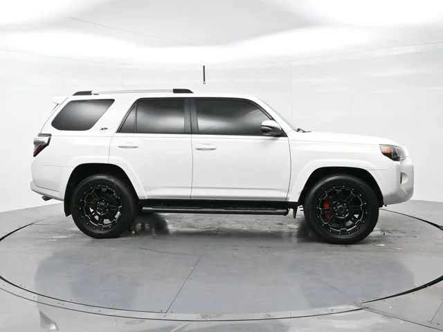 Used 2019 Super White Toyota SR5 image 8