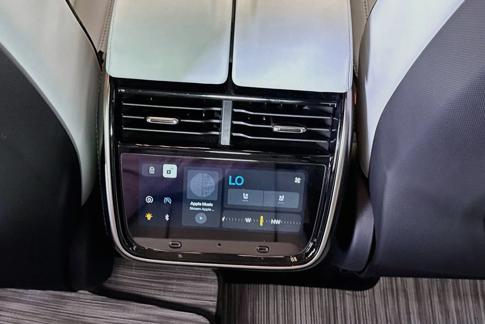 Used 2022 Rivian Blue Rivian Adventure Package image 21