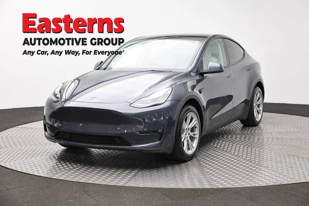 Used 2022 Gray Tesla Long Range image 1