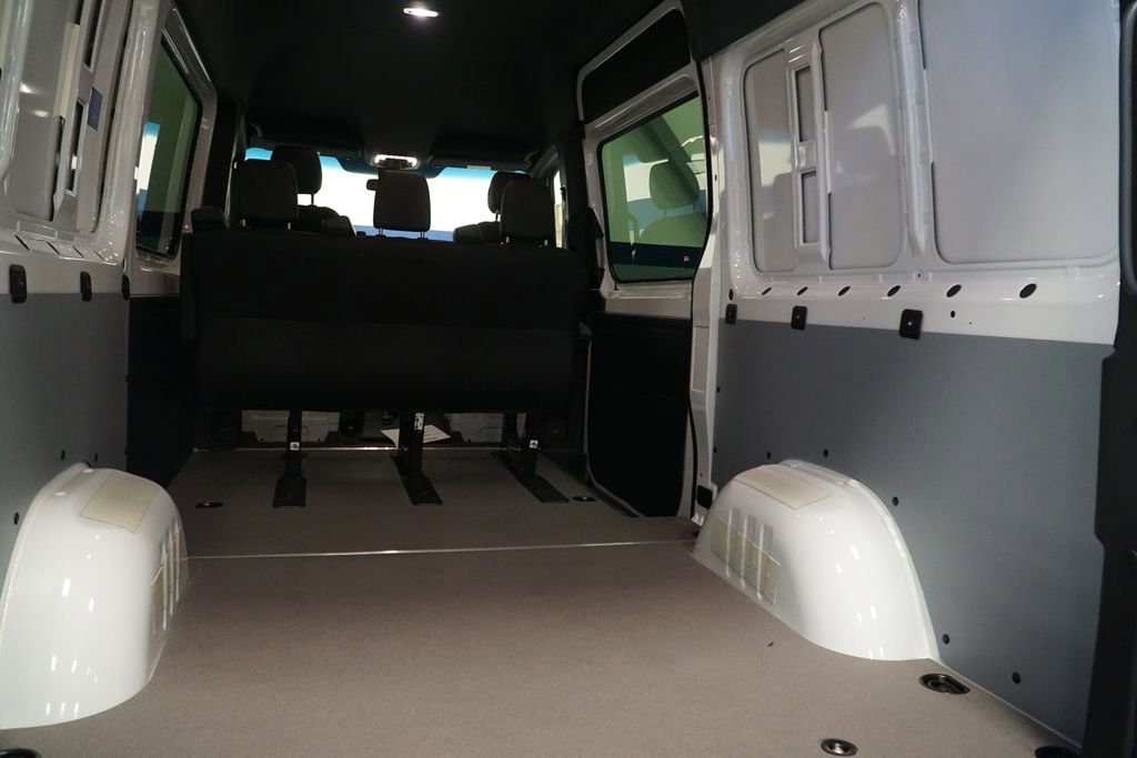 2025 Mercedes-Benz Sprinter Crew Van Base - Photo 29