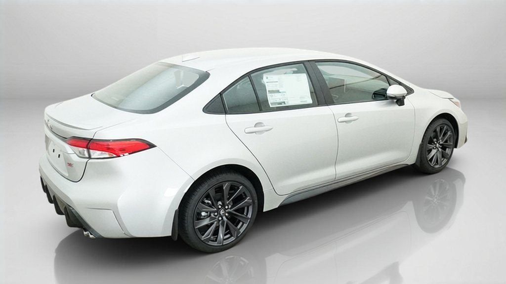 New 2027 Classic Silver Met Toyota SE image 9