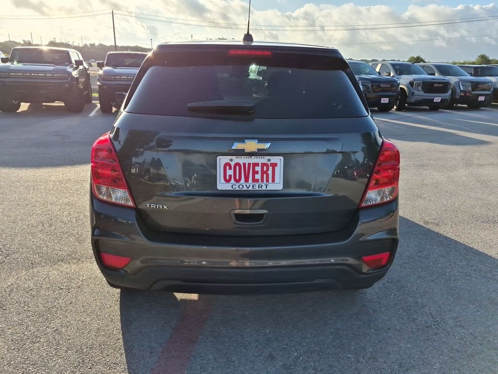 Used 2020 Gray Chevrolet LS image 8