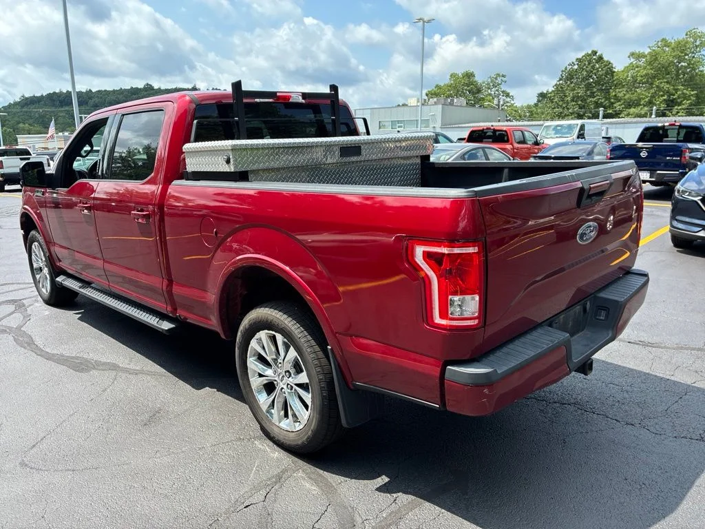 Used 2016 Red Ford XLT image 5