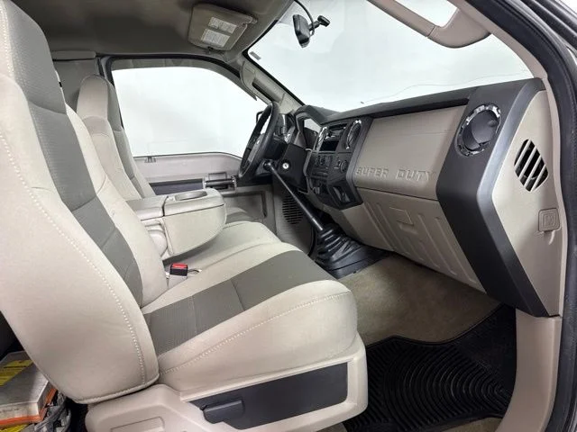 Used 2008 Silver Ford XL image 4