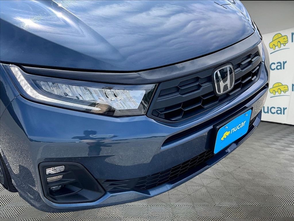 Used 2025 Black Honda EX-L image 32