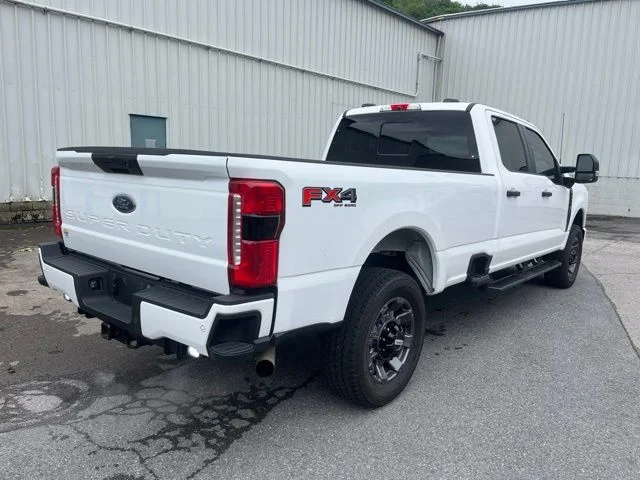 Used 2024 White Ford XL image 6