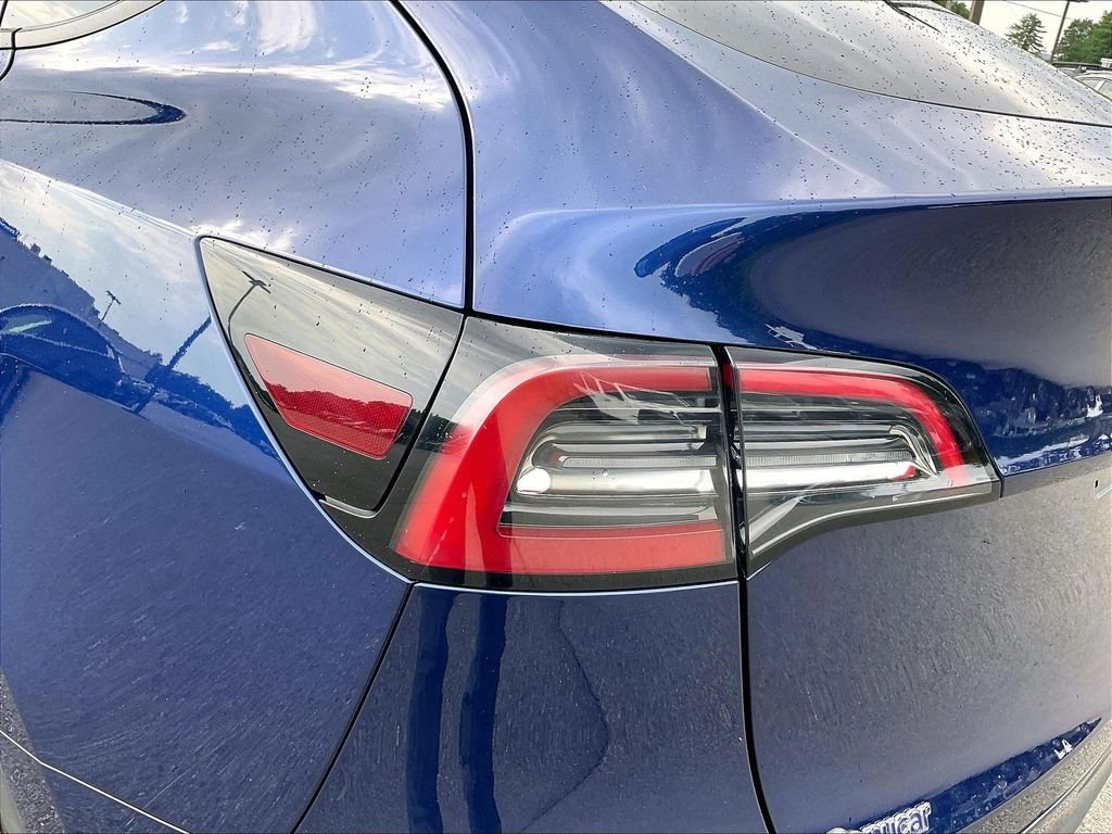 Used 2022 Deep Blue Metallic Tesla Long Range image 31