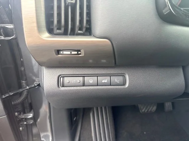 2024 Nissan Pathfinder Platinum - Photo 11
