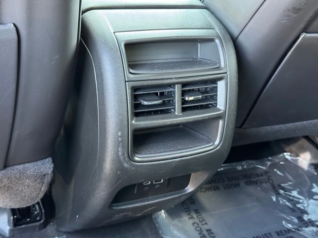Used 2025 White Cadillac Premium Luxury image 24