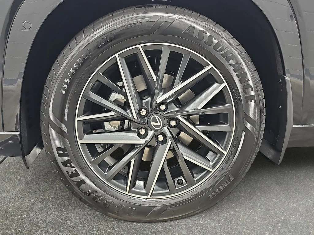 New 2026 Caviar Lexus PREMIUM AWD image 31