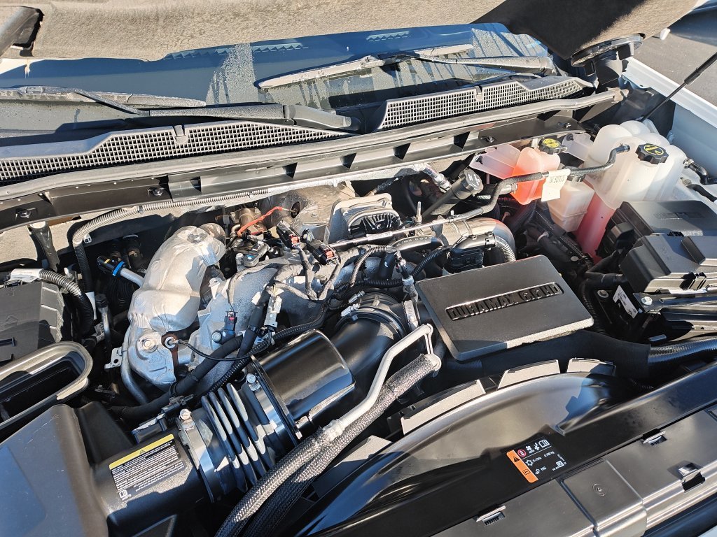 Used 2024 White Chevrolet Work Truck image 25