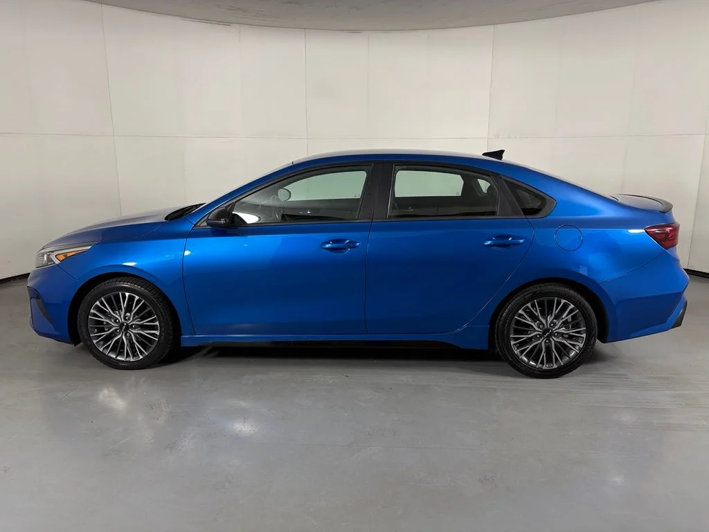 Used 2023 Blue Kia GT-Line image 5