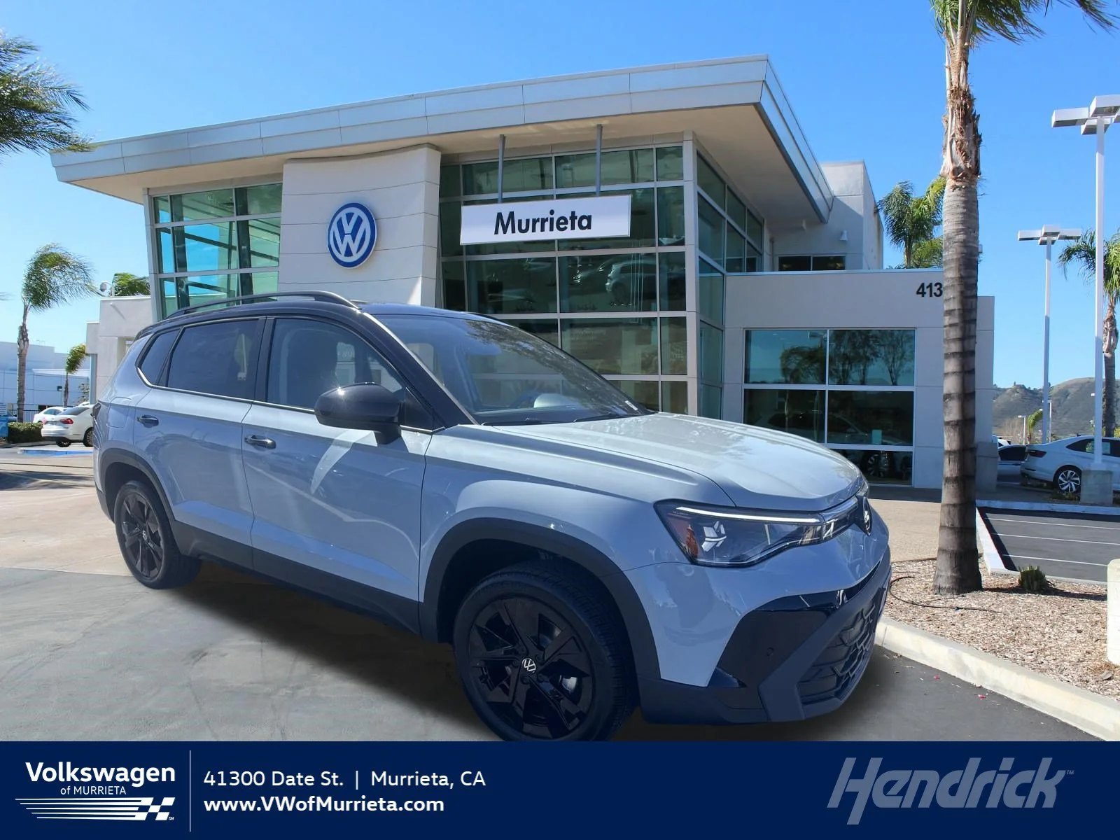 New 2027 Monument Gray w/Deep Black Roof Volkswagen SE Black image 1