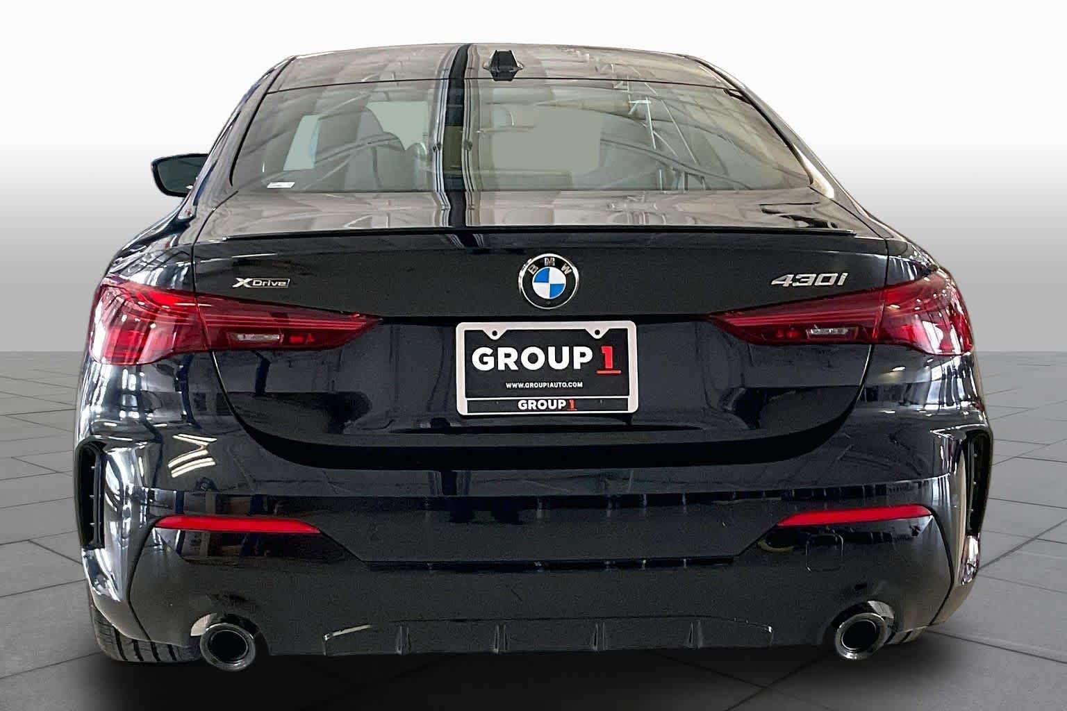 New 2027 Black Sapphire Metallic BMW 430i xDrive image 4