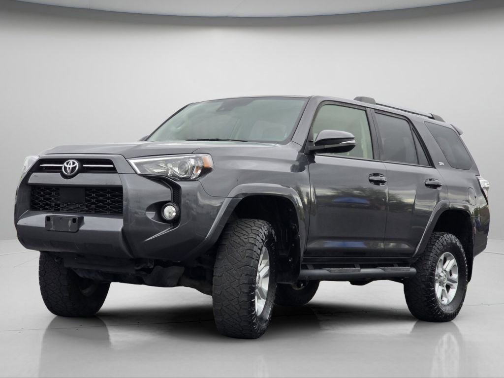 Used 2020 Magnetic Gray Metallic Toyota SR5 Premium image 20