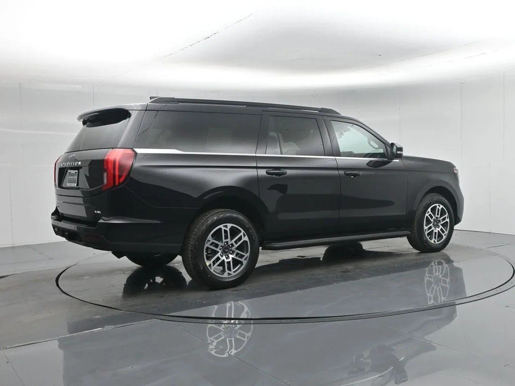 New 2026 Agate Black Metallic Ford Active image 30