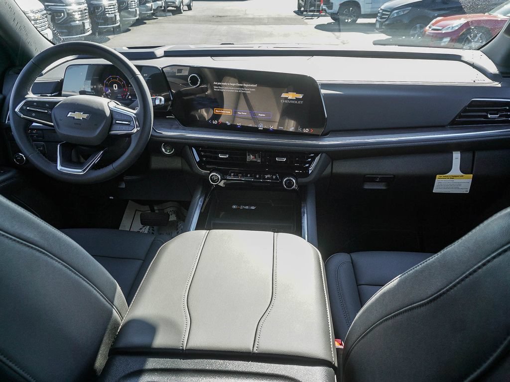 2026 Chevrolet Suburban LT - Photo 14